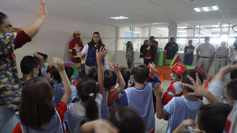 Los alumnos del CADI 10 en la presentación del programa “Aprende a Mantenerte Seguro”