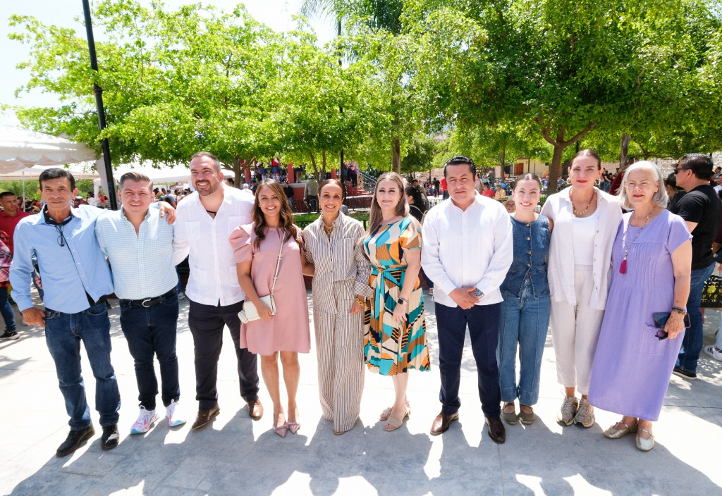 fofot oficial de autoridades durantel a brigada