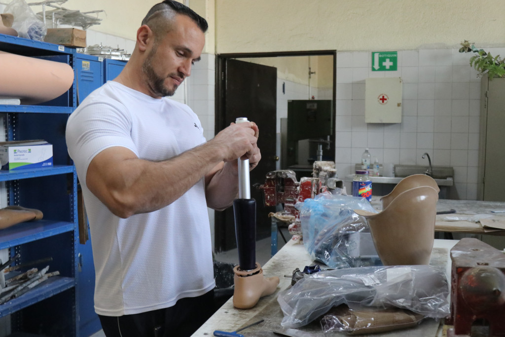 Elaboración de prótesis y órtesis en DIF Jalisco para impulsar la inclusión de personas con discapacidad