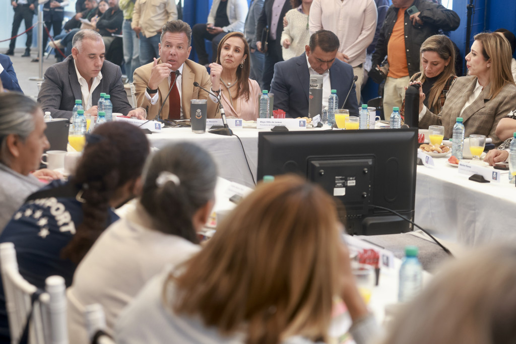 El Gobernador, Pablo Lemus, encabeza la mesa de trabajo y diálogo con colectivos de personas desaparecidas