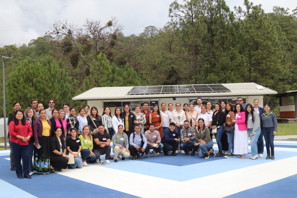 Autoridades de DIF Jalisco y personal de la Región Norte en gira de trabajo