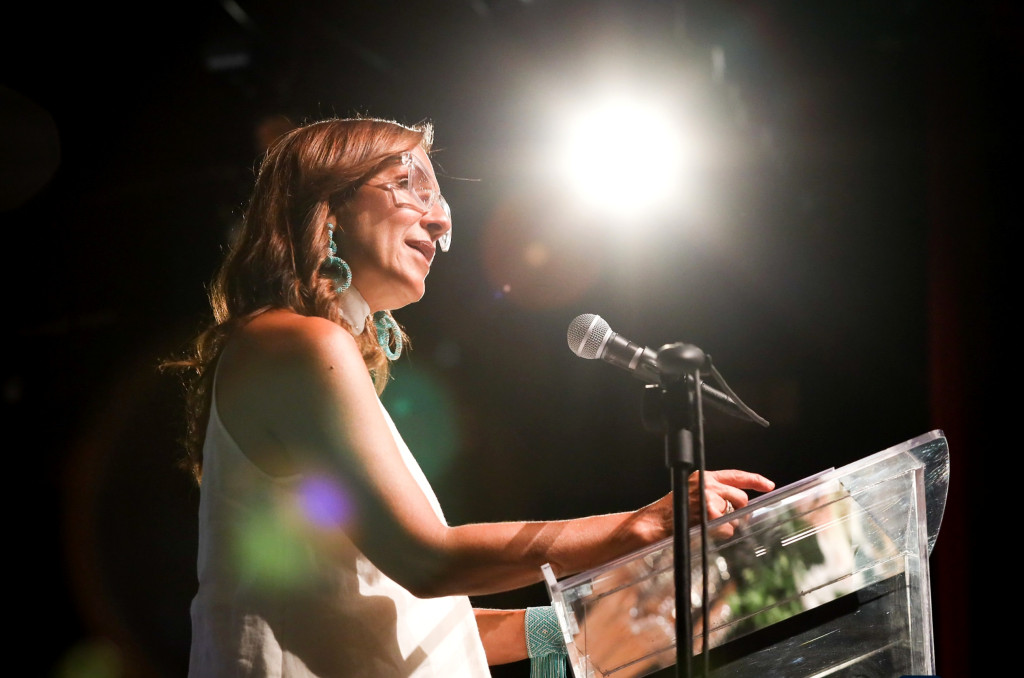 Maye Villa de Lemus, Presidenta de DIF Jalisco, brindando su mensaje en el IV Foro Intermunicipal de Asistencia Social