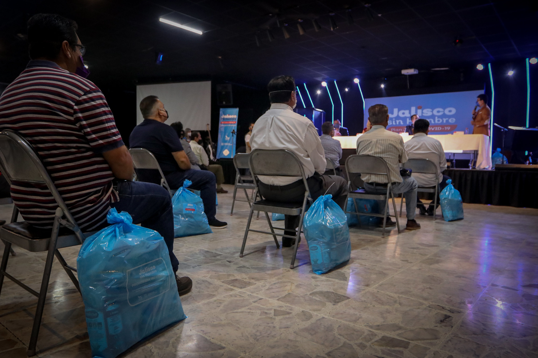 Entrega de despensas Jalisco sin Hambre a Iglesias Cristianas