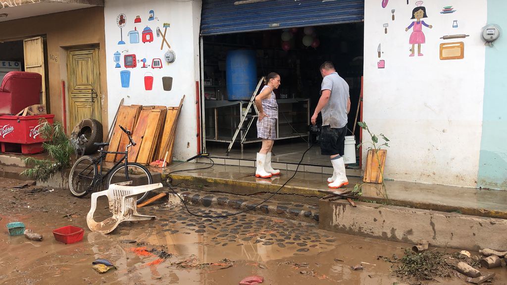 El Gobierno de Jalisco realiza recuento de daños ocasionados por el Huracán "Nora" en las costas del Estado.